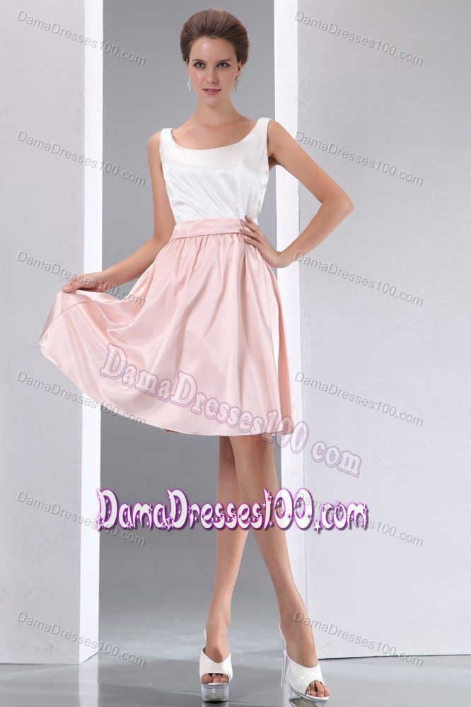 Scoop Short White and Pink Ruched Dama Dress For Quinceaneras
