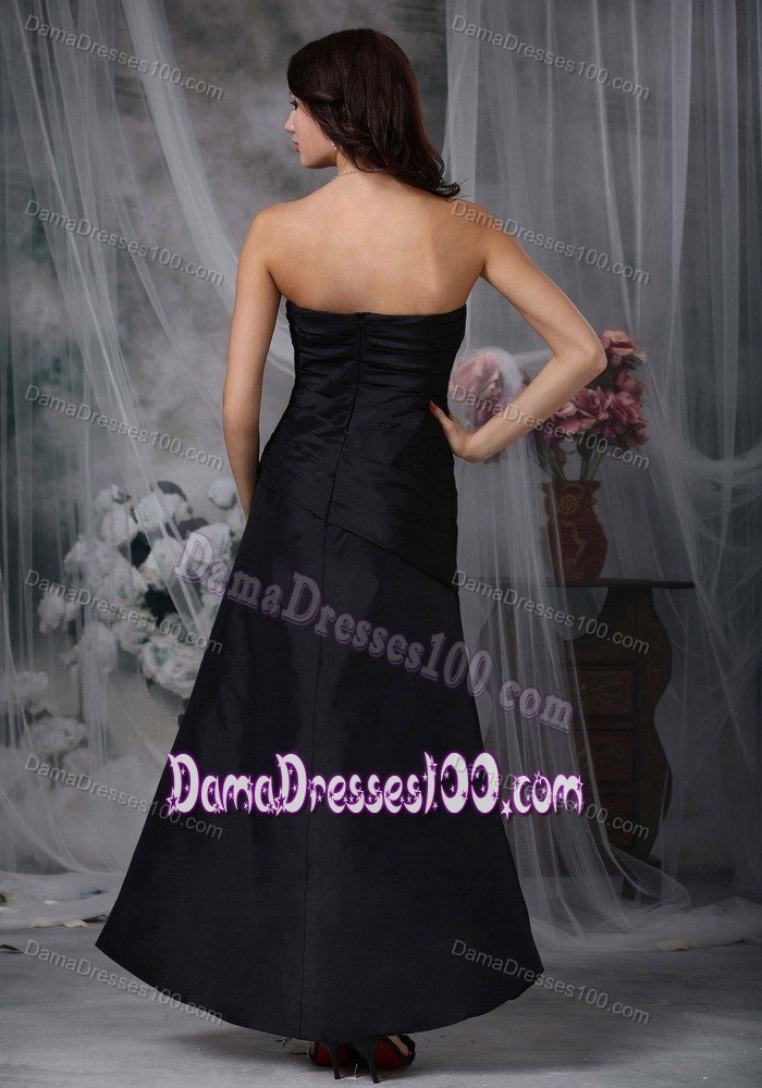 Cheap Strapless Ruched Satin Back Long Dama Dresses for Party